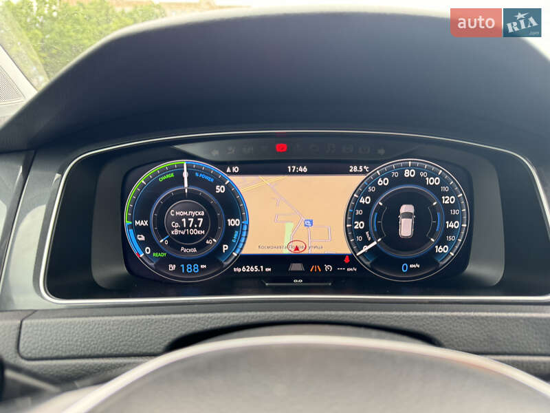 Хэтчбек Volkswagen e-Golf 2019 в Кропивницком
