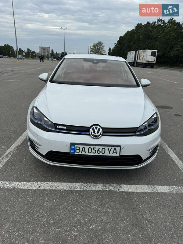 Хэтчбек Volkswagen e-Golf 2019 в Кропивницком