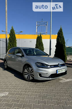 Хетчбек Volkswagen e-Golf 2016 в Житомирі