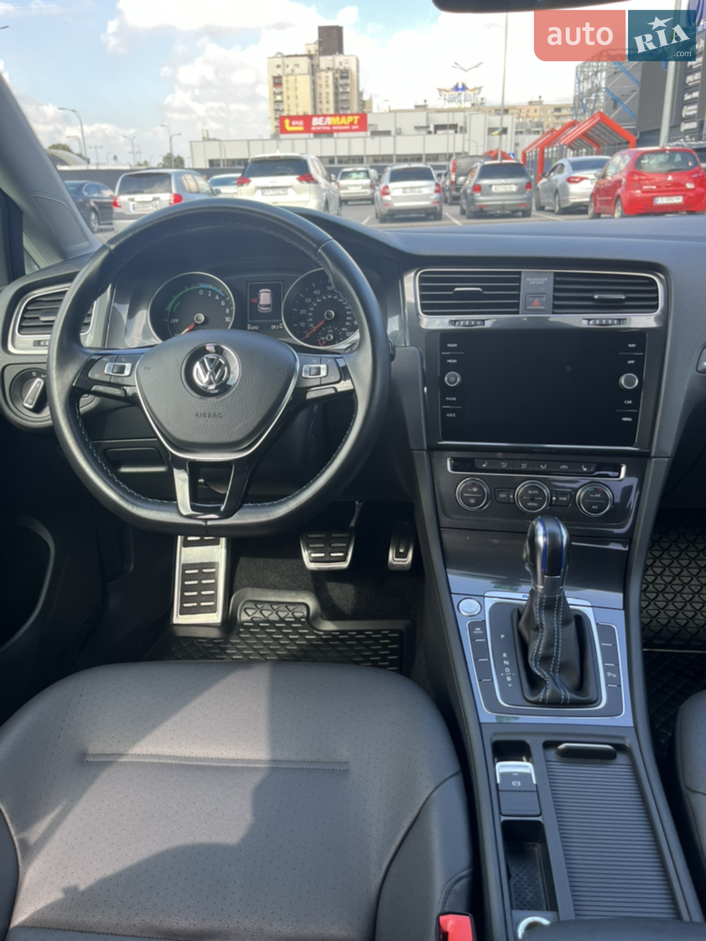 2017 Volkswagen Golf - мініатюра 2