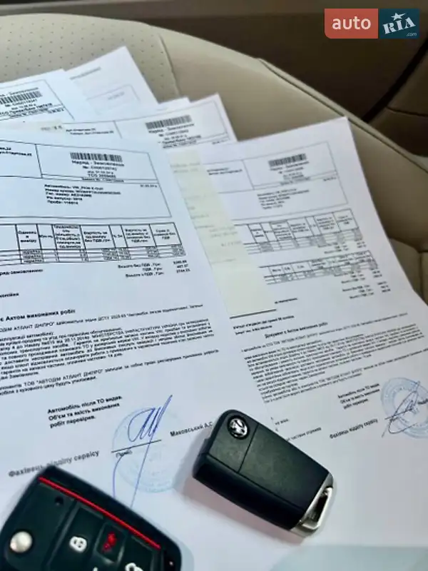Хетчбек Volkswagen e-Golf 2015 в Дніпрі документ
