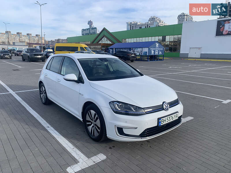 Хетчбек Volkswagen e-Golf 2015 в Одесі