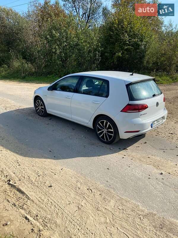 Хэтчбек Volkswagen e-Golf 2020 в Дрогобыче