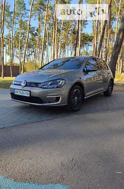 Хетчбек Volkswagen e-Golf 2015 в Житомирі