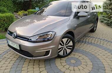 Хетчбек Volkswagen e-Golf 2015 в Львові