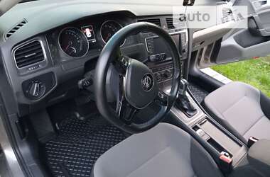 Хэтчбек Volkswagen e-Golf 2015 в Львове