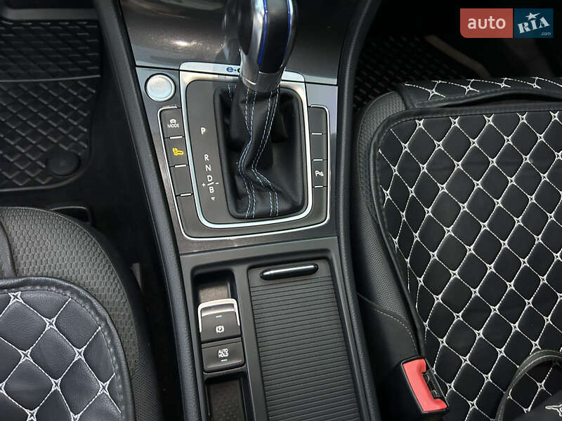 Хетчбек Volkswagen e-Golf 2018 в Кривому Розі