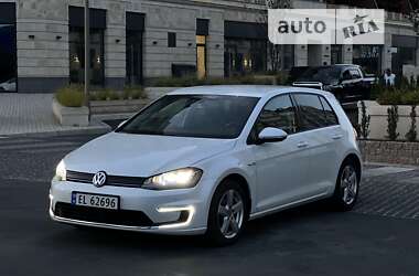 Хетчбек Volkswagen e-Golf 2015 в Умані