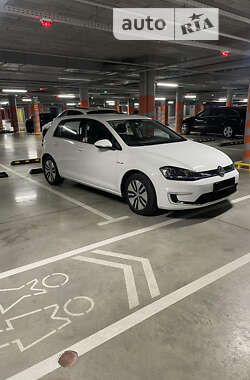 Хэтчбек Volkswagen e-Golf 2014 в Львове