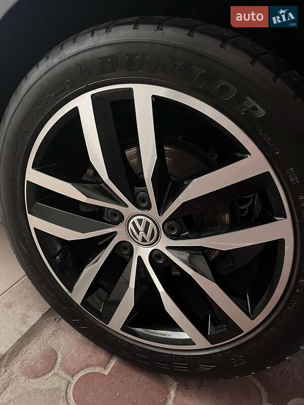 Хетчбек Volkswagen e-Golf 2019 в Запоріжжі