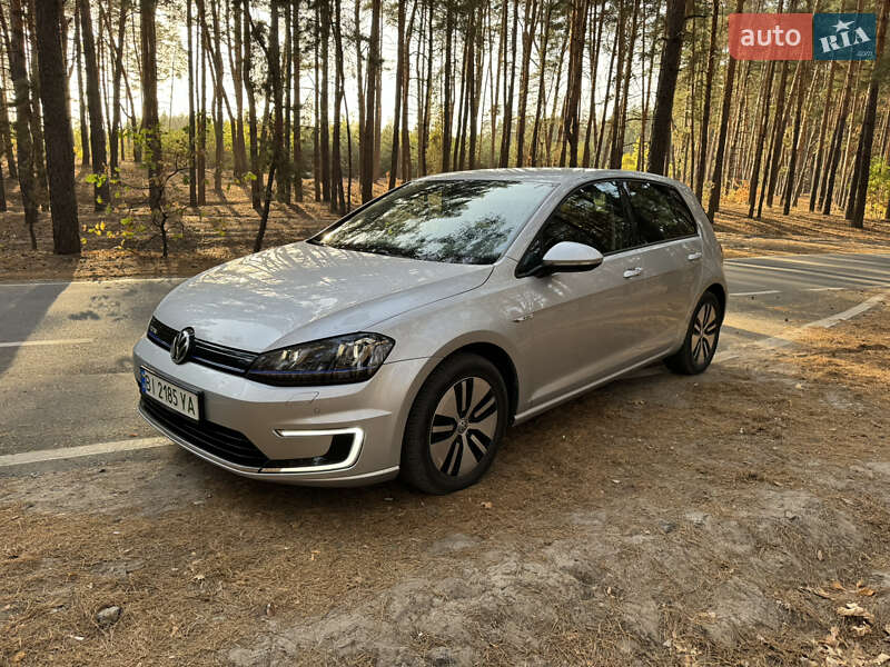 Хетчбек Volkswagen e-Golf 2016 в Полтаві