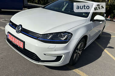 Хэтчбек Volkswagen e-Golf 2016 в Виннице