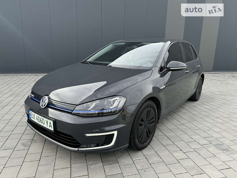 Volkswagen e-Golf 2015