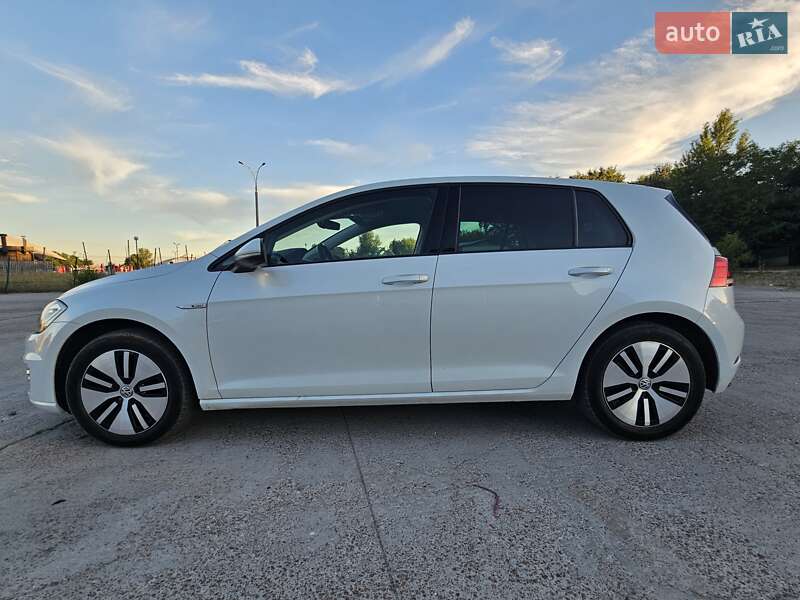 Хетчбек Volkswagen e-Golf 2018 в Києві