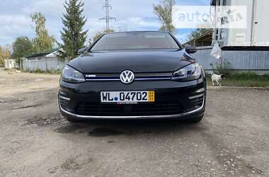 Хетчбек Volkswagen e-Golf 2019 в Чернівцях