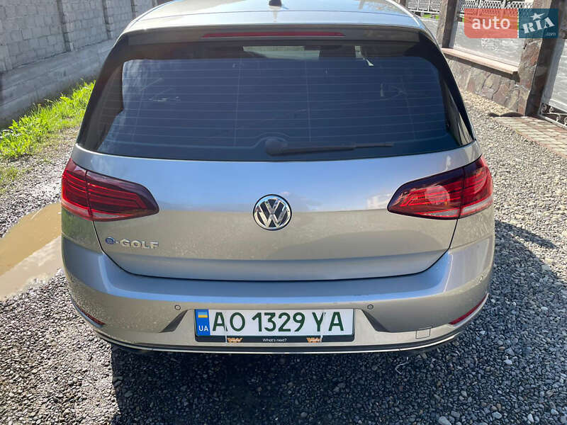 Хетчбек Volkswagen e-Golf 2018 в Тячеві