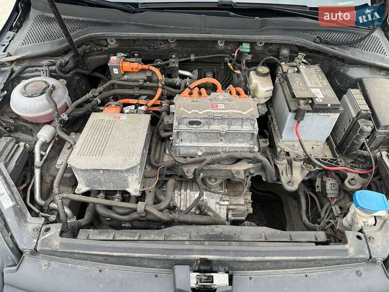 Хетчбек Volkswagen e-Golf 2020 в Івано-Франківську