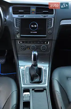 Volkswagen e-Golf 2016
