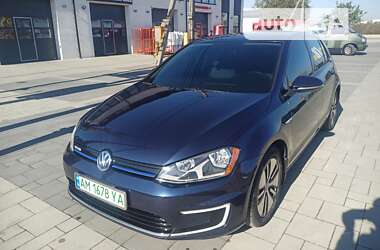 Volkswagen e-Golf 2016