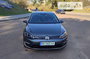 Хетчбек Volkswagen e-Golf 2017 в Кропивницькому