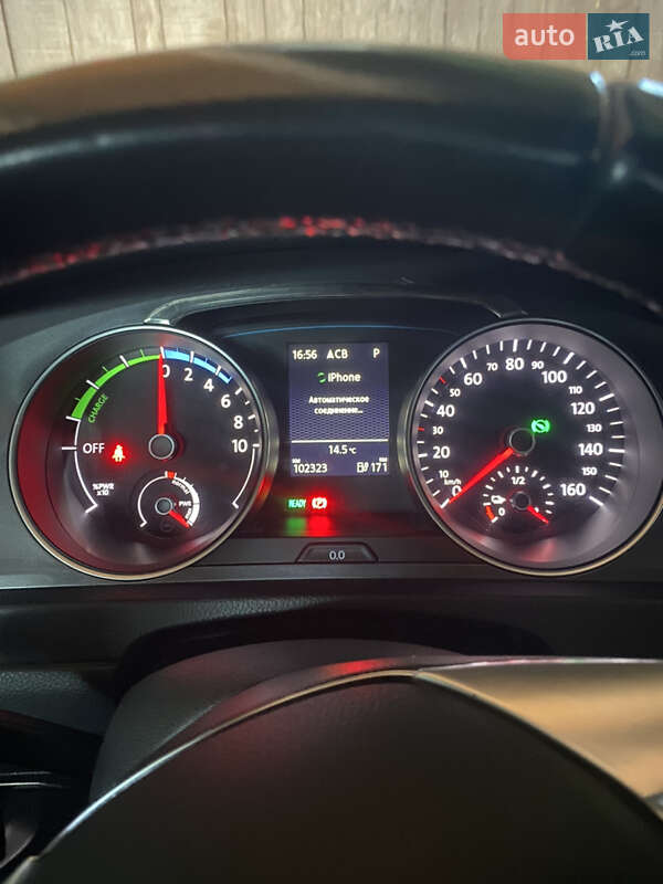 Хэтчбек Volkswagen e-Golf 2015 в Мукачево фото 22 Хэтчбек Volkswagen e-Golf 2015 в Мукачево