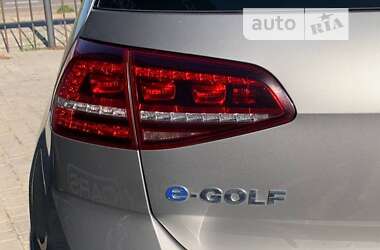 Хетчбек Volkswagen e-Golf 2015 в Одесі