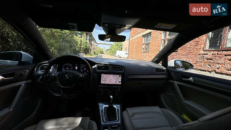 Volkswagen e-Golf 2020