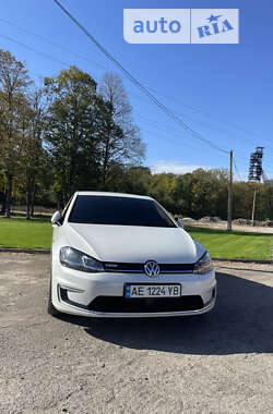 Хетчбек Volkswagen e-Golf 2017 в Кривому Розі