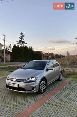 Хетчбек Volkswagen e-Golf 2016 в Львові