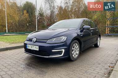 Хетчбек Volkswagen e-Golf 2015 в Рівному