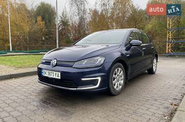 Volkswagen e-Golf 2015