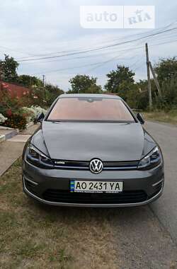 Хетчбек Volkswagen e-Golf 2018 в Ужгороді