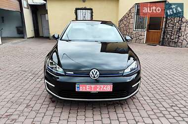 Volkswagen e-Golf 2015