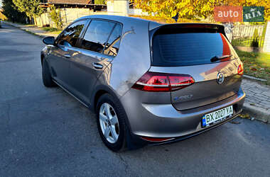 Хэтчбек Volkswagen e-Golf 2015 в Хмельницком