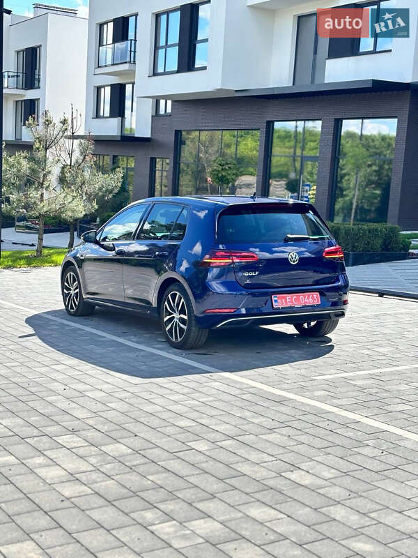 Хетчбек Volkswagen e-Golf 2018 в Ужгороді