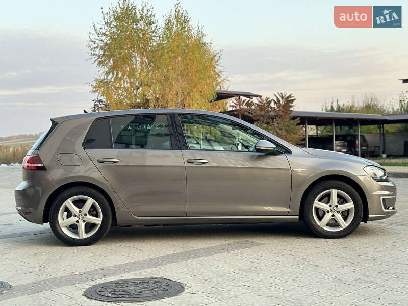 Хетчбек Volkswagen e-Golf 2015 в Сокалі