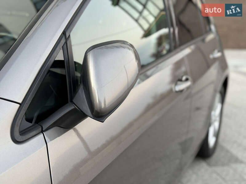 Хетчбек Volkswagen e-Golf 2015 в Сокалі