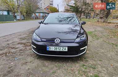 Хэтчбек Volkswagen e-Golf 2015 в 