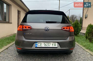 Хэтчбек Volkswagen e-Golf 2015 в Черновцах