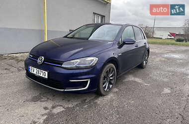 Хэтчбек Volkswagen e-Golf 2018 в Радехове