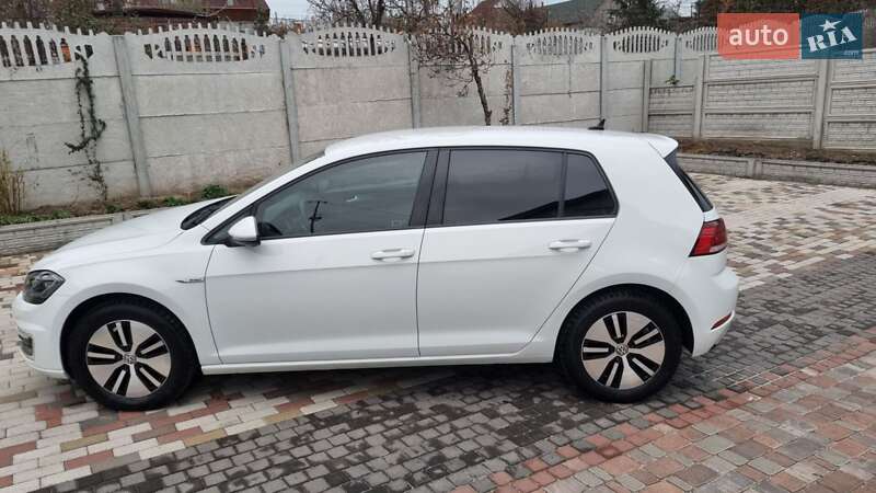 Хэтчбек Volkswagen e-Golf 2020 в Василькове