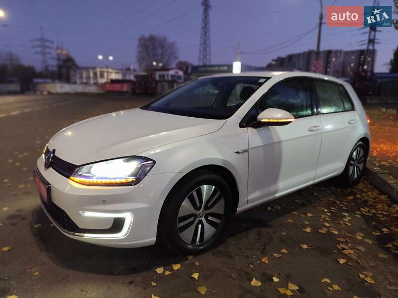 Хетчбек Volkswagen e-Golf 2014 в Києві фото 18 Хетчбек Volkswagen e-Golf 2014 в Києві