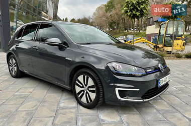 Хетчбек Volkswagen e-Golf 2015 в Хмельницькому