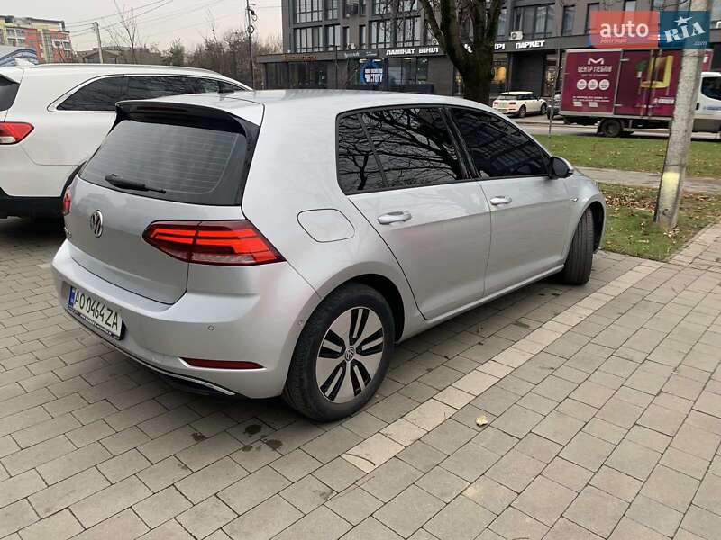 Хэтчбек Volkswagen e-Golf 2018 в Ужгороде