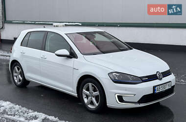 Хэтчбек Volkswagen e-Golf 2015 в Виннице