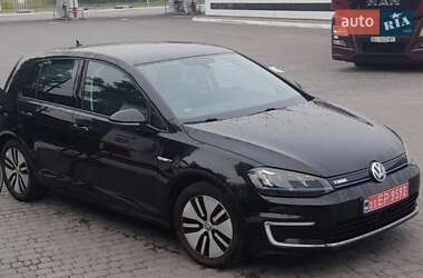 Хэтчбек Volkswagen e-Golf 2016 в Коростене