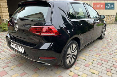 Хэтчбек Volkswagen e-Golf 2017 в Львове