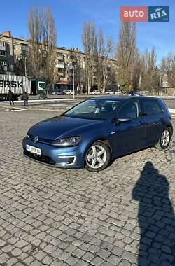 Хэтчбек Volkswagen e-Golf 2016 в Каменец-Подольском