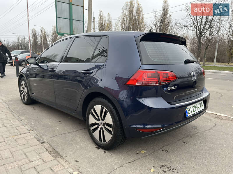 Хэтчбек Volkswagen e-Golf 2016 в Кременчуге