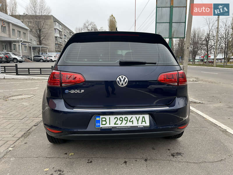 Хэтчбек Volkswagen e-Golf 2016 в Кременчуге
